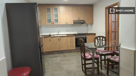 valencia, Valencian Community 46011 - Photo 3