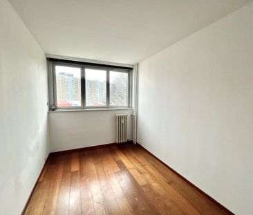 Location Appartement 5 pièces 97m² ROUBAIX 59100 - Photo 3