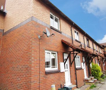 2 bed Terraced - To Let - Photo 1