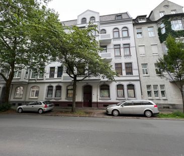 Schicke Altbauwohnung in der Weserstraße - 3 ZKB, zwei Balkone, neu... - Photo 1