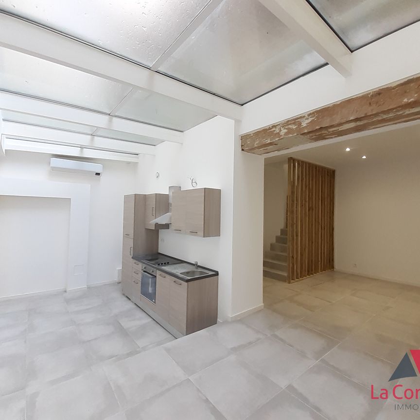 Location Appartement 3 pièces 67m² MARSEILLE 6ème - Photo 1