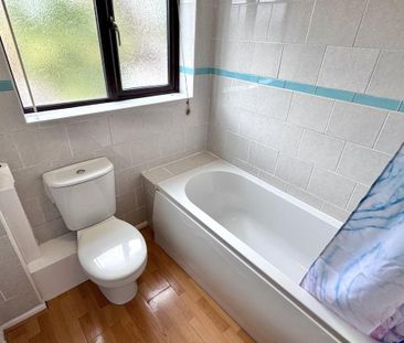 2 bedroom semi-detached house to rent - Photo 2