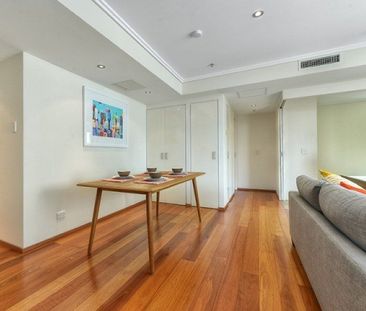 Fully furnished 2 Bedroom 2 Bathroom with 1 car park Apartment Bris... - Photo 1