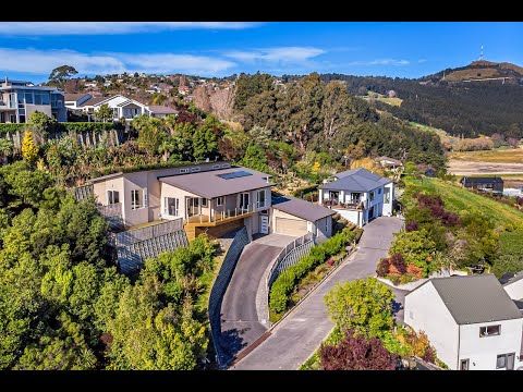 Beautiful home on the hill - Photo 1