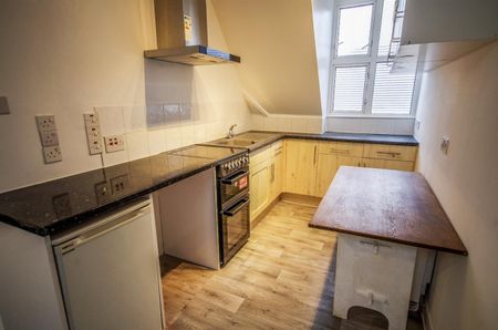 Long Street, Dursley - Photo 2