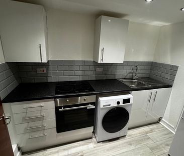 Room in a Shared House, Headingley Avenue, LS6 - Photo 3