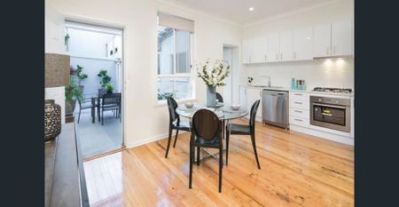 Lovely Two-Bedroom Terrace in the Heart of Carlton - Photo 3