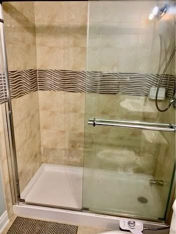 For Lease - 5 Lockport Crescent, Brampton, Ontario - Photo 5