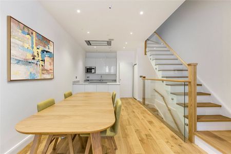 Redfield Lane, Earls Court, SW5, London - Photo 2