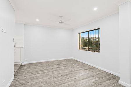 1/142 Lake Avenue, CRINGILA NSW 2502 - Photo 2