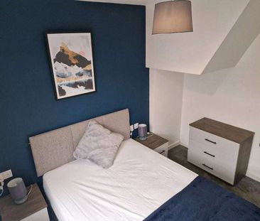 Granite Street Room 2 - Photo 4