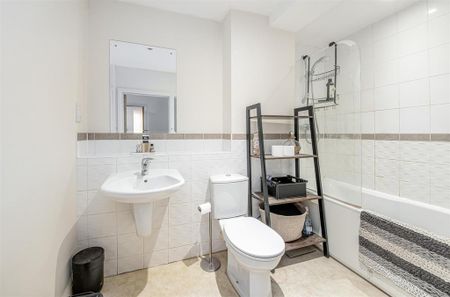 2 bedroom apartment to rent - Photo 5