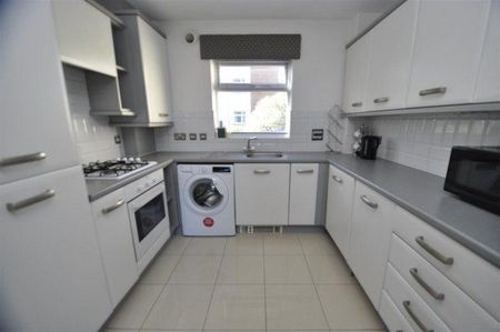 2 bedroom apartment to rent - Photo 5