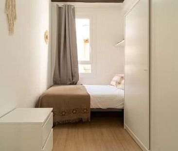 Carrer de la Lluna, Barcelona, Catalonia 08001 - Photo 5