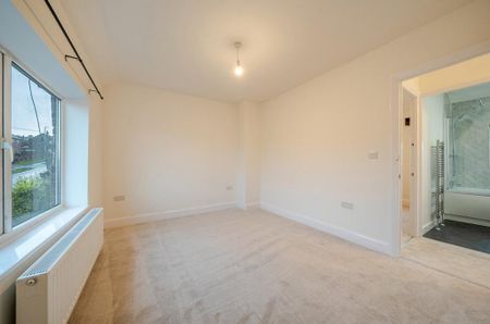 2 bedroom semi-detached house to rent - Photo 5