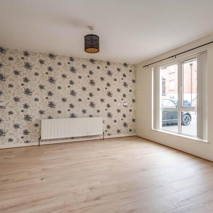 21 Maldon Court, Belfast, BT12 6GY - Photo 1