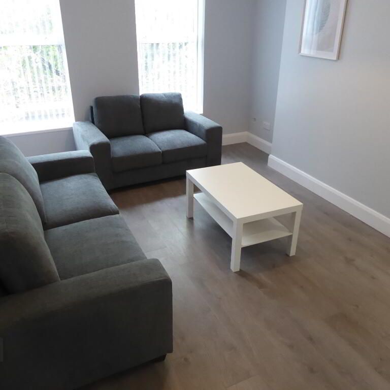 Apt 3, 47 Eglantine Avenue, Belfast, BT9 6EW - Photo 1