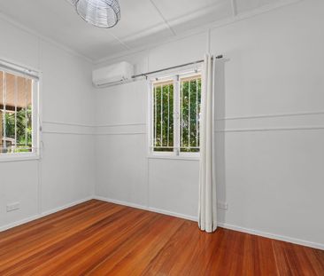 9 Benfield Street, Mitchelton, Qld 4053 - Photo 3