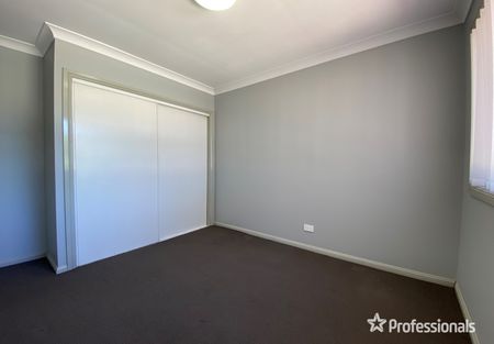 6/17 Carnation Avenue, Casula NSW 2170 - Photo 2