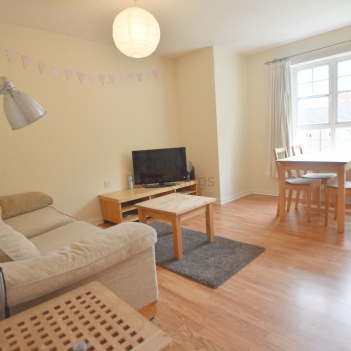 2 Bedroom Flat - Photo 1