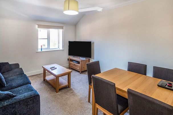 2 bedroom flat to rent - Photo 1