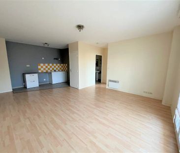 Location appartement 2 pièces - 55m² à St julien les villas (10800) - Photo 2