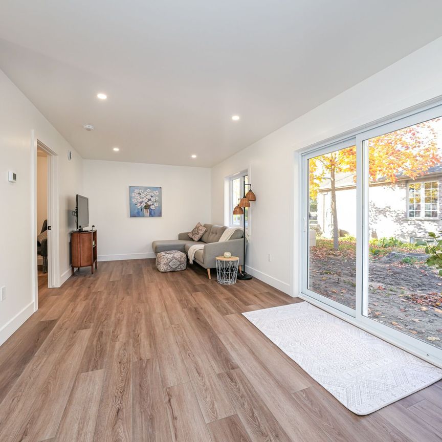 For Lease - 218 Ardross Street Unit# 2, North Middlesex, Ontario - Photo 1