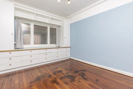 Vintage charmer. - Photo 2