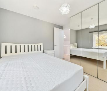 2 bedroom end of terrace house to rent - Photo 1