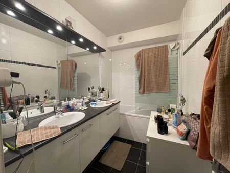 Location Appartement 4 pièces 121m² MARCQ EN BAROEUL 59700 - Photo 5