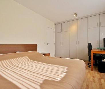 Gezellig gelijkvloers appartement met 2 slaapkamers en parkeerplaat... - Photo 4