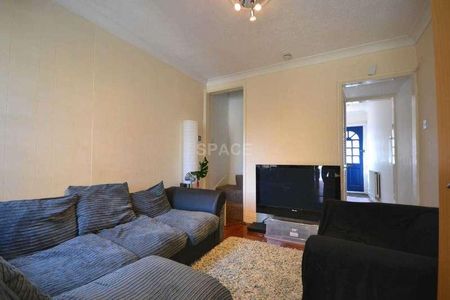 Blenheim Gardens, Reading, Berkshire, RG1 - Photo 2