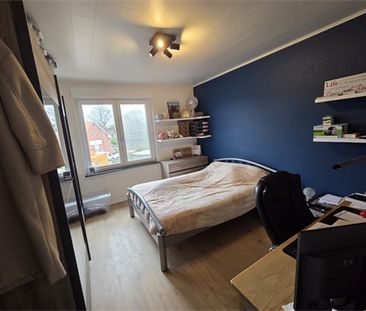 Een mooi afgewerkt appartement op de tweede verdieping in het centr... - Photo 2