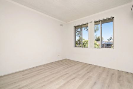 Beautifully Presented Apartment for Lease in Prime Location - Photo 5