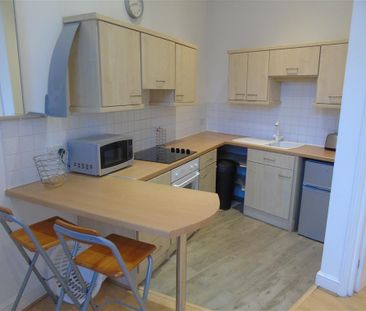 1 bedroom flat to rent - Photo 2