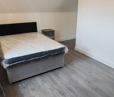 7 bedroom house of multiple occupation to rent - Photo 2