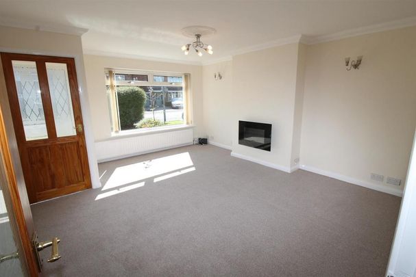 3 bedroom semi-detached house to rent - Photo 1