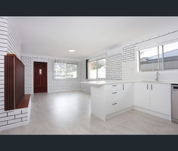 29 Turana Street, Coombabah, Qld 4216 - Photo 5