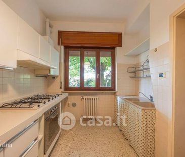 Casa indipendente in Affitto in zona Grezzana a Grezzana - Photo 4