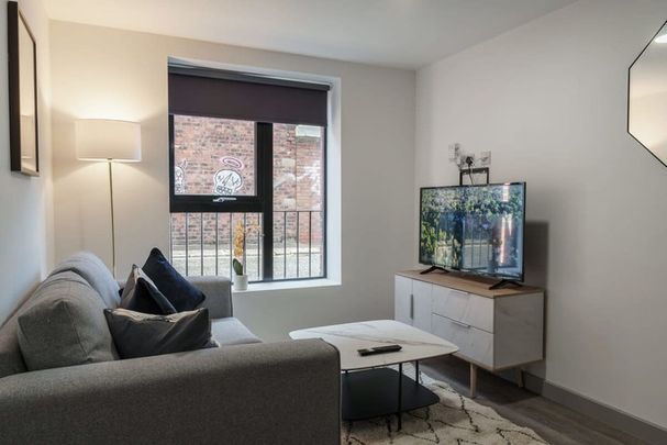 Roscoe Street - Photo 1