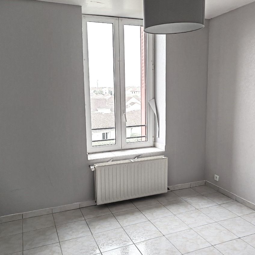 Appartement à louer à CONFLANS EN JARNISY - Photo 1