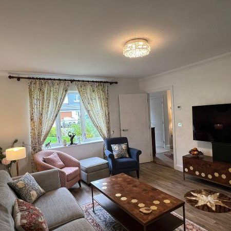 4 bedroom detached house to rent - Photo 1