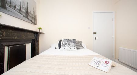 71 Headingley Avenue, Headingley, Leeds, LS6 3ER - Photo 3