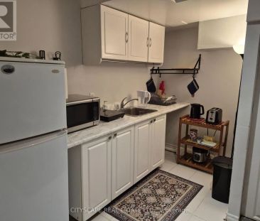 3072 CAULFIELD CRESCENT - Photo 6