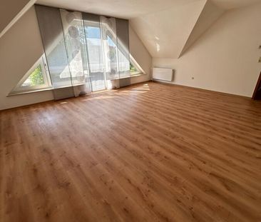 Helle 2-Zimmer-Wohnung in zentraler Lage mit Einkaufsmöglichkeiten ... - Foto 4