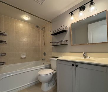 For Lease - 33 Elm Drive Unit# 1605, Mississauga, Ontario - Photo 5