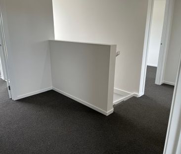 MODERN 4 BEDROOM HOME IN ORCHARD ESTATE - Photo 2