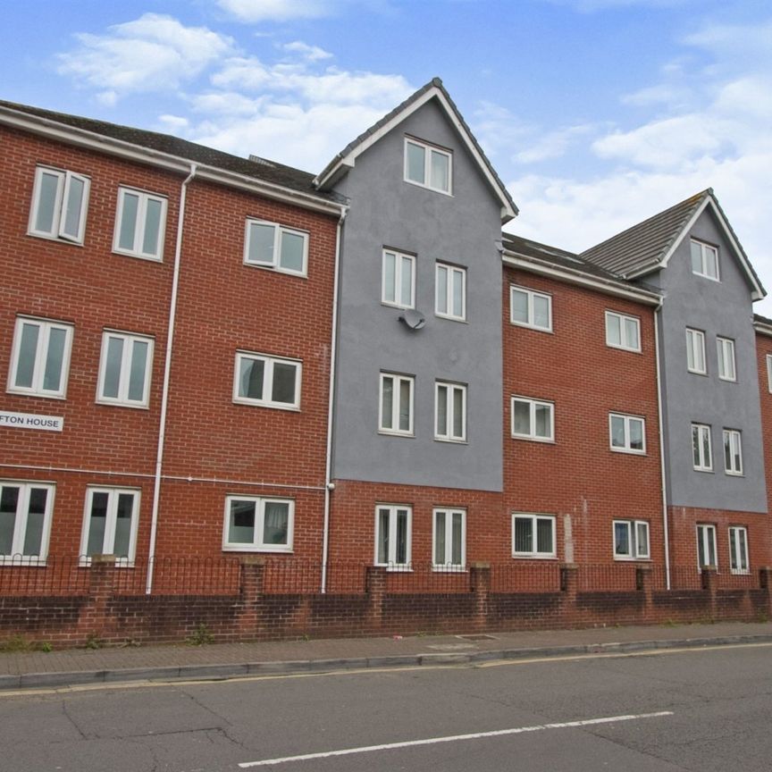 Clifton House, Splott, Cardiff - Photo 1