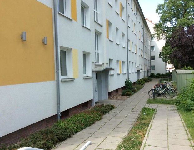 Schicke 3-Zimmer-Wohnung mit Balkon in einer ruhigen Eigentumsanlage - Photo 1