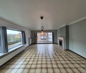 Centraal gelegen ruim appartement met groot zongericht terras en ga... - Photo 1